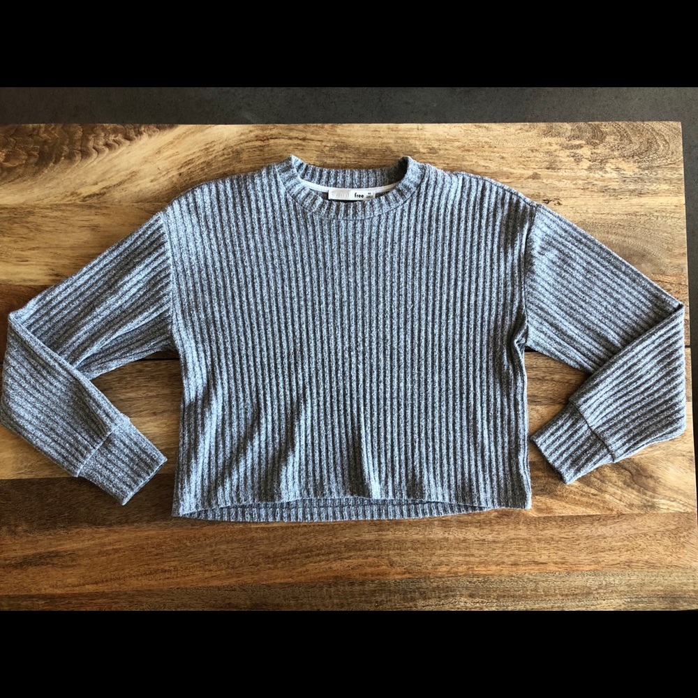 Aritzia Wilfred Free Crop Ribbed Sweater